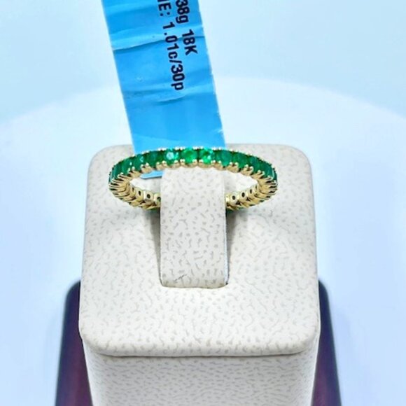 Emerald Eternity Ring in 18k - Picture 1 of 7